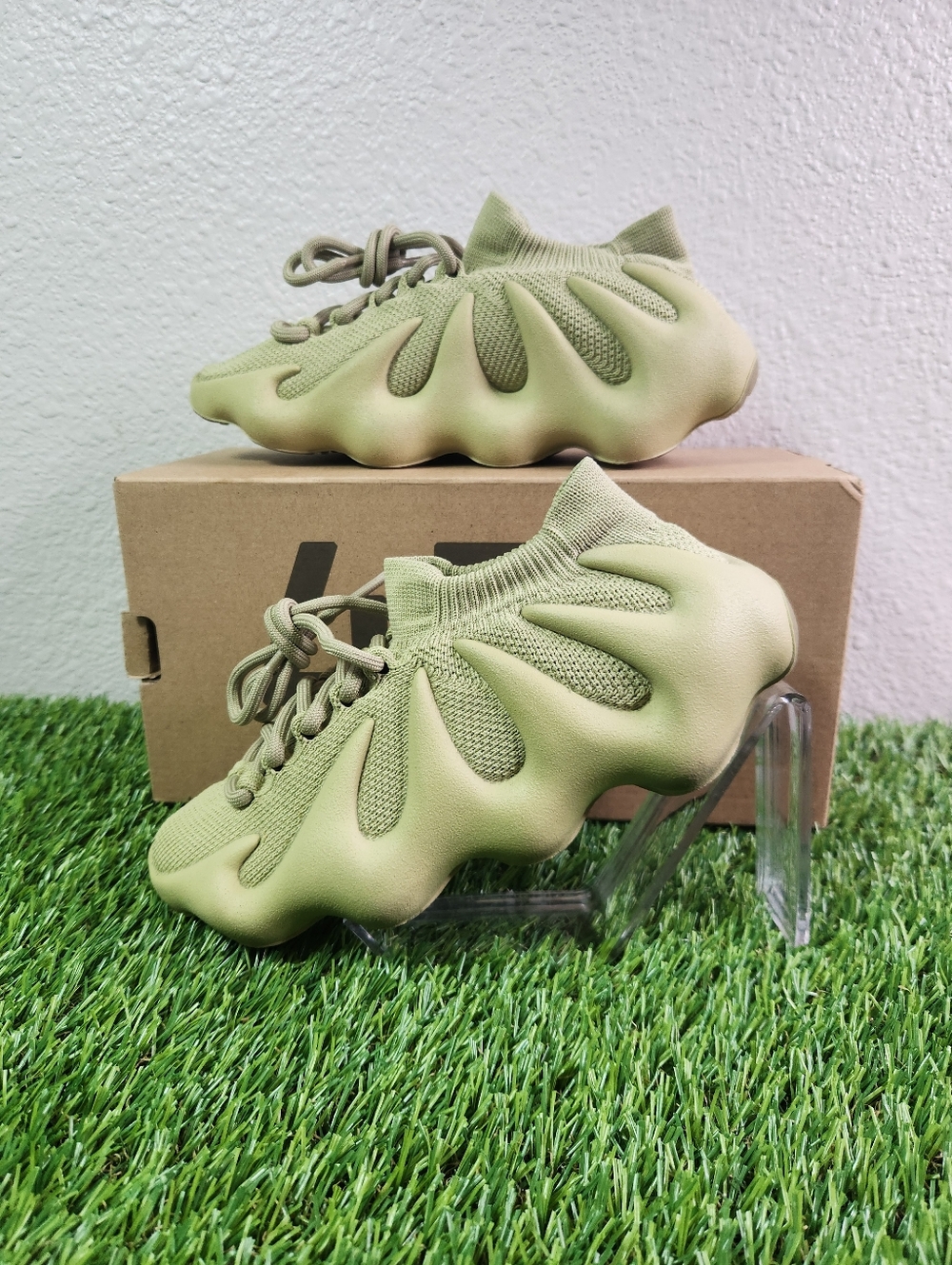 Adidas Yeezy 450 - Resin - Men's 4.5/ Women's 6
